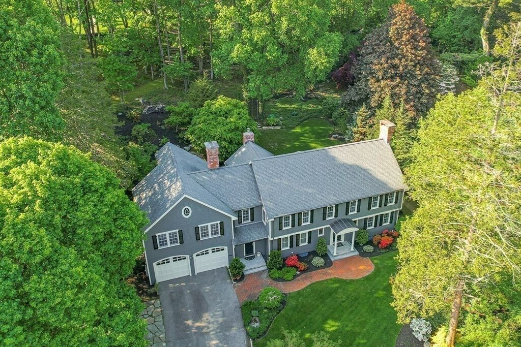 Property Photo: 21 Fernway MA 01890