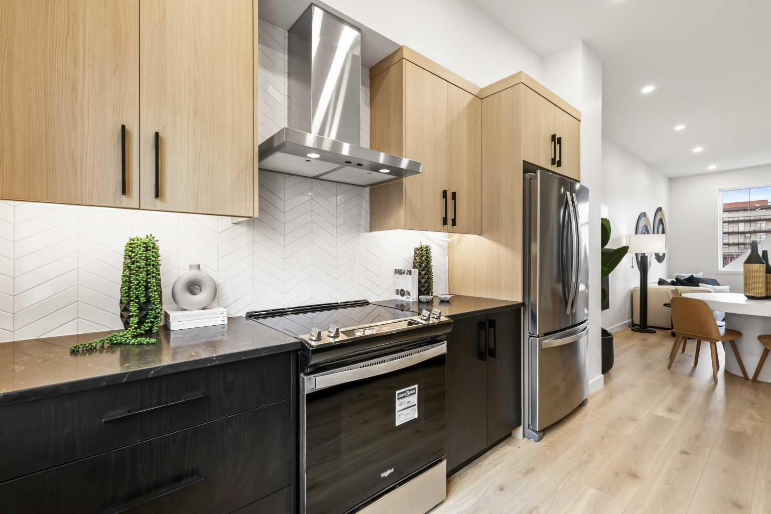 Property Photo: 595 Mahogany Road SE 111 AB T3M 3Y3