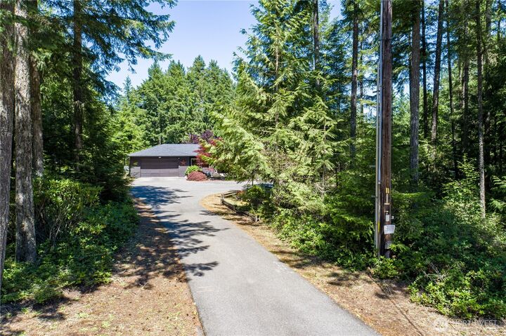 Property Photo:  295724  Hwy 101  S  WA 98376 