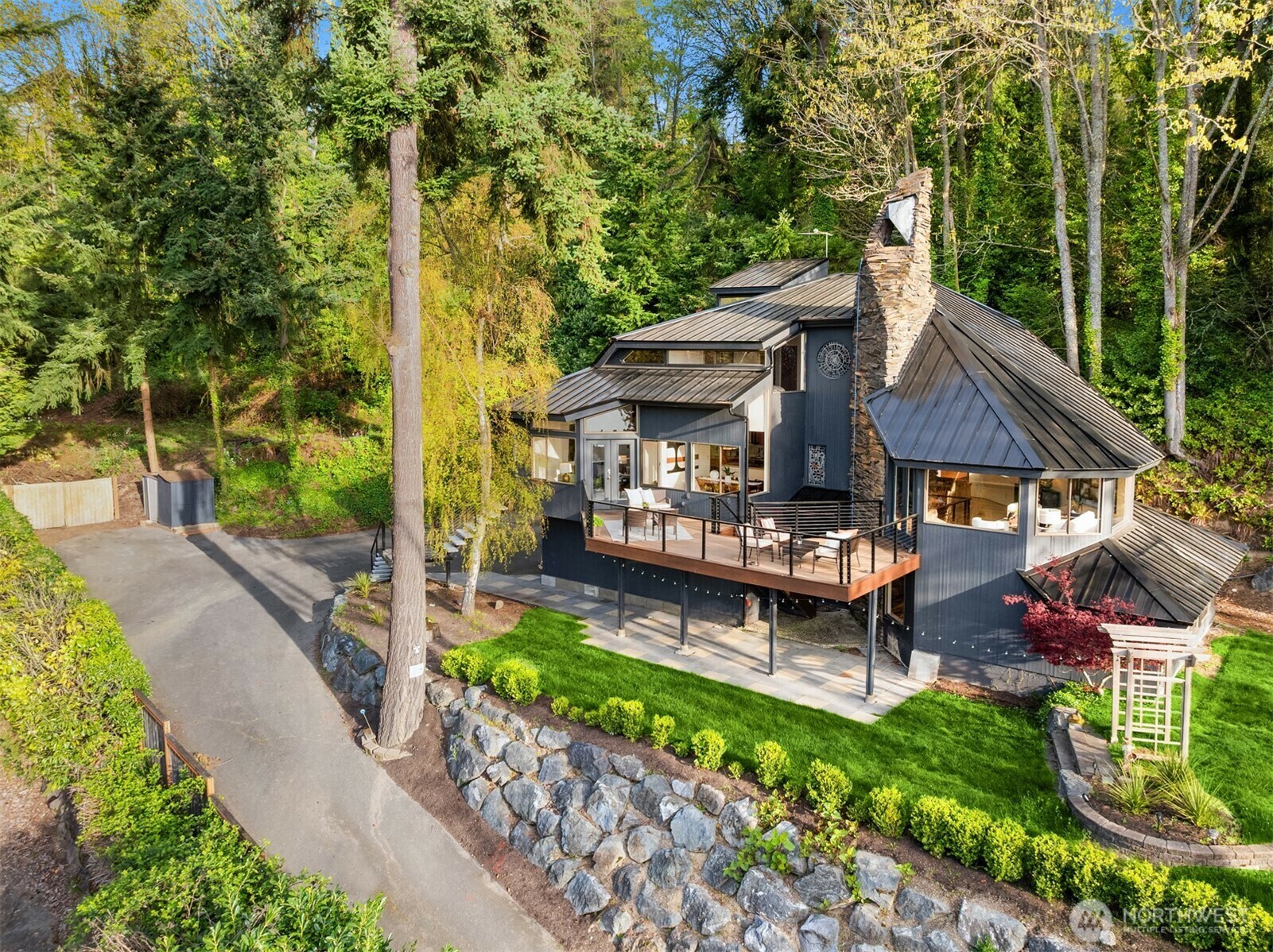 Property Photo:  13201  42nd Avenue NE  WA 98125 