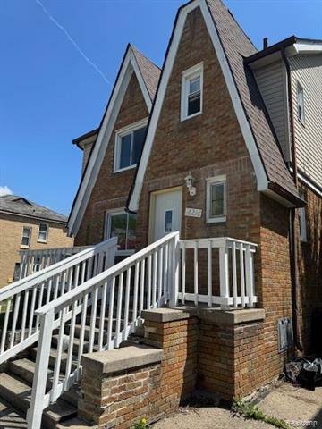 Property Photo:  18238 Santa Rosa Drive  MI 48221 