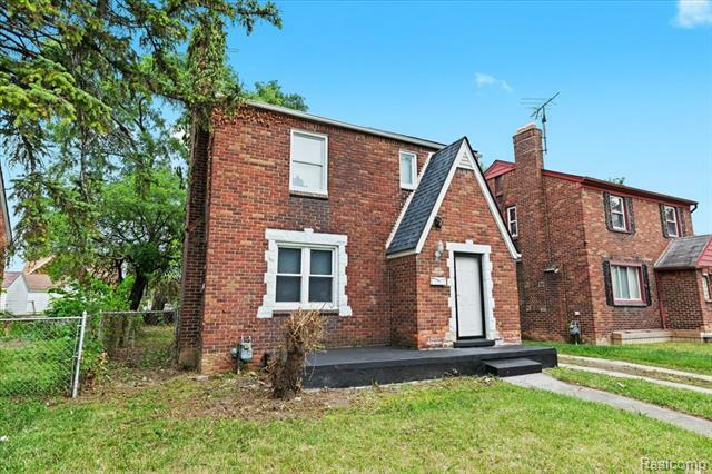 Property Photo:  16770 Fenmore Street  MI 48235 