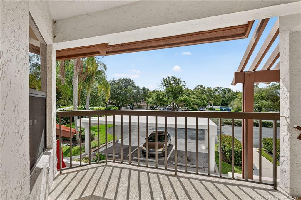 Property Photo:  6060 SE Martinique Drive 202  FL 34997 