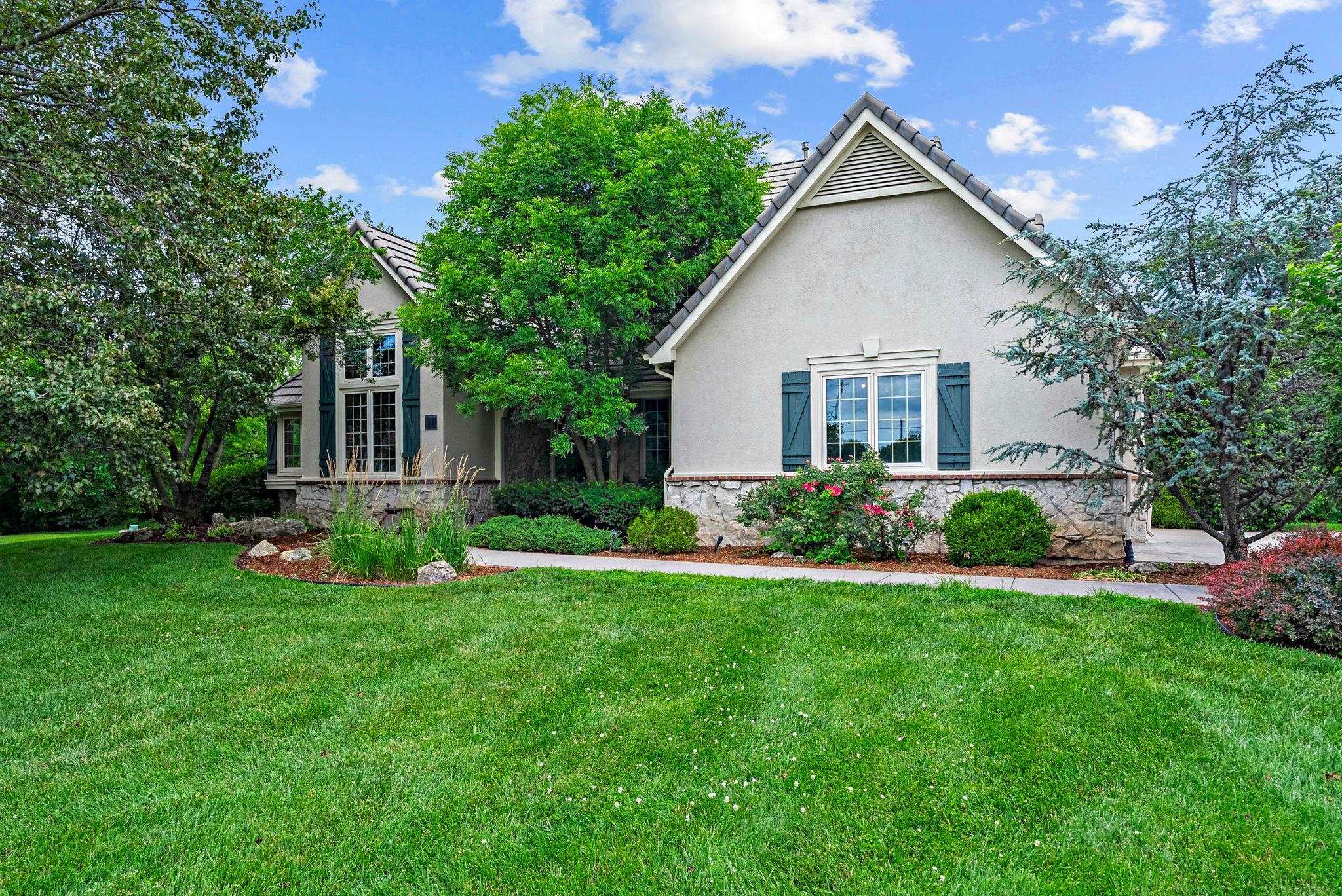 Property Photo: 17 N Grand Mere Ct KS 67230