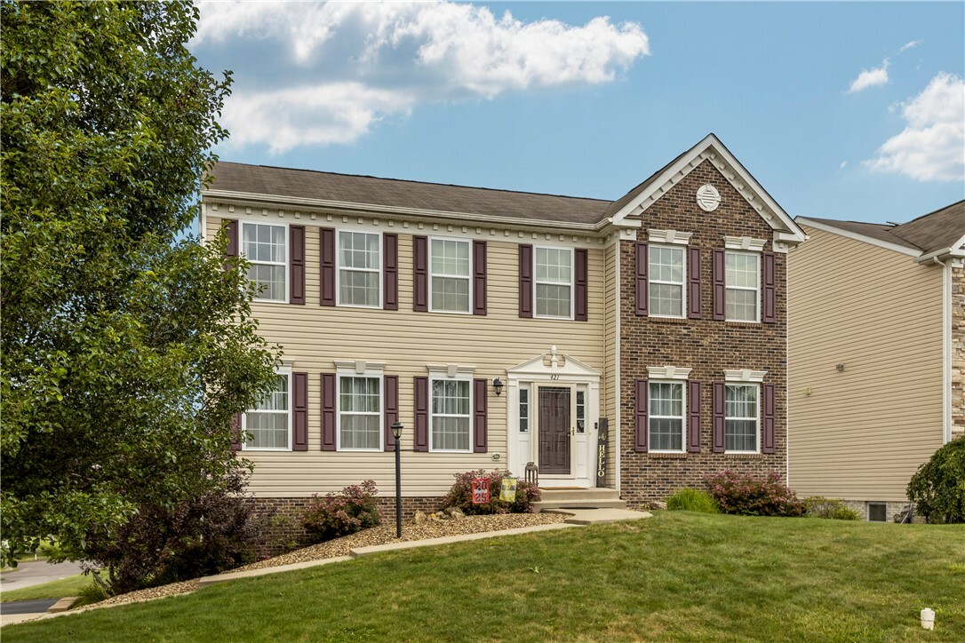 Property Photo:  421 Colt Cir  PA 15026 