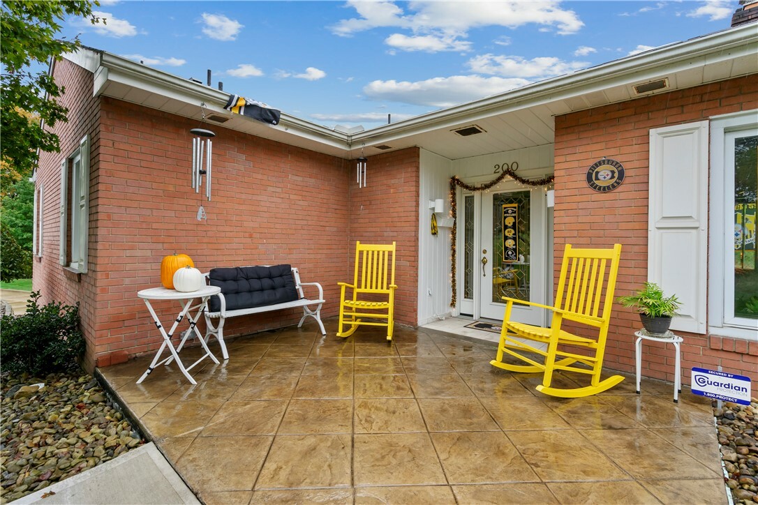 Property Photo: 200 Demar Blvd PA 15317