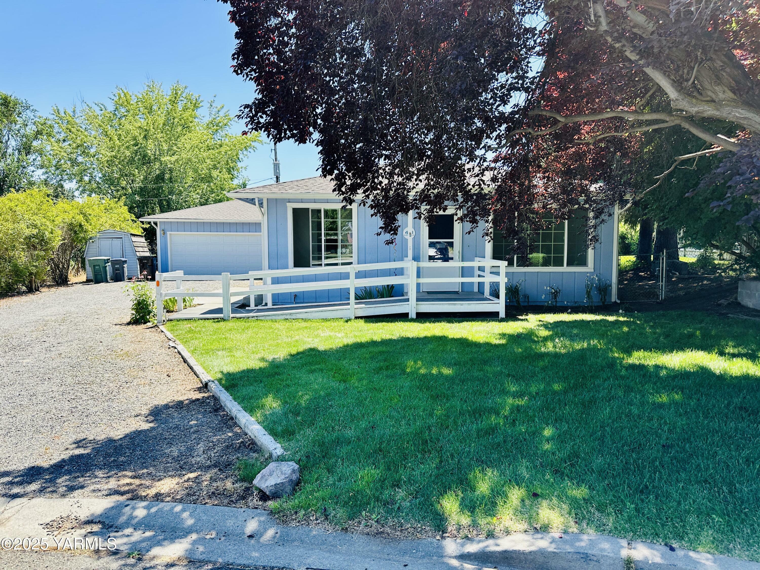 418 N 29th Pl  Yakima WA 98902 photo