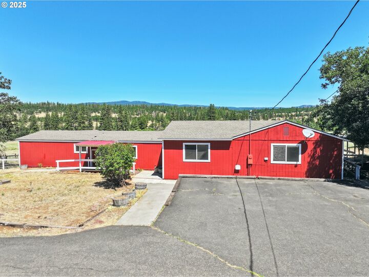 Property Photo: 195 Woodland Rd WA 98620