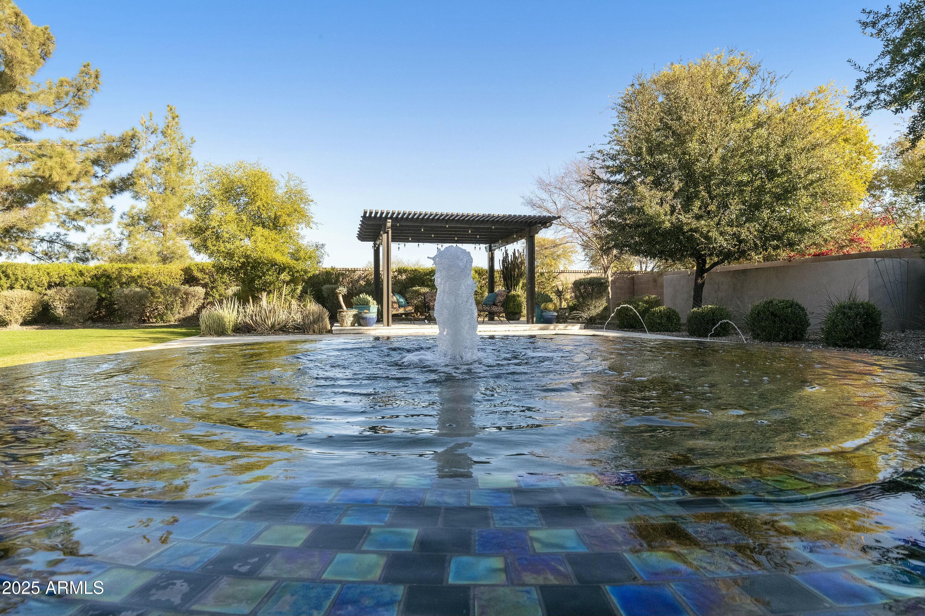 Property Photo: 350 W Yellowstone Way AZ 85248