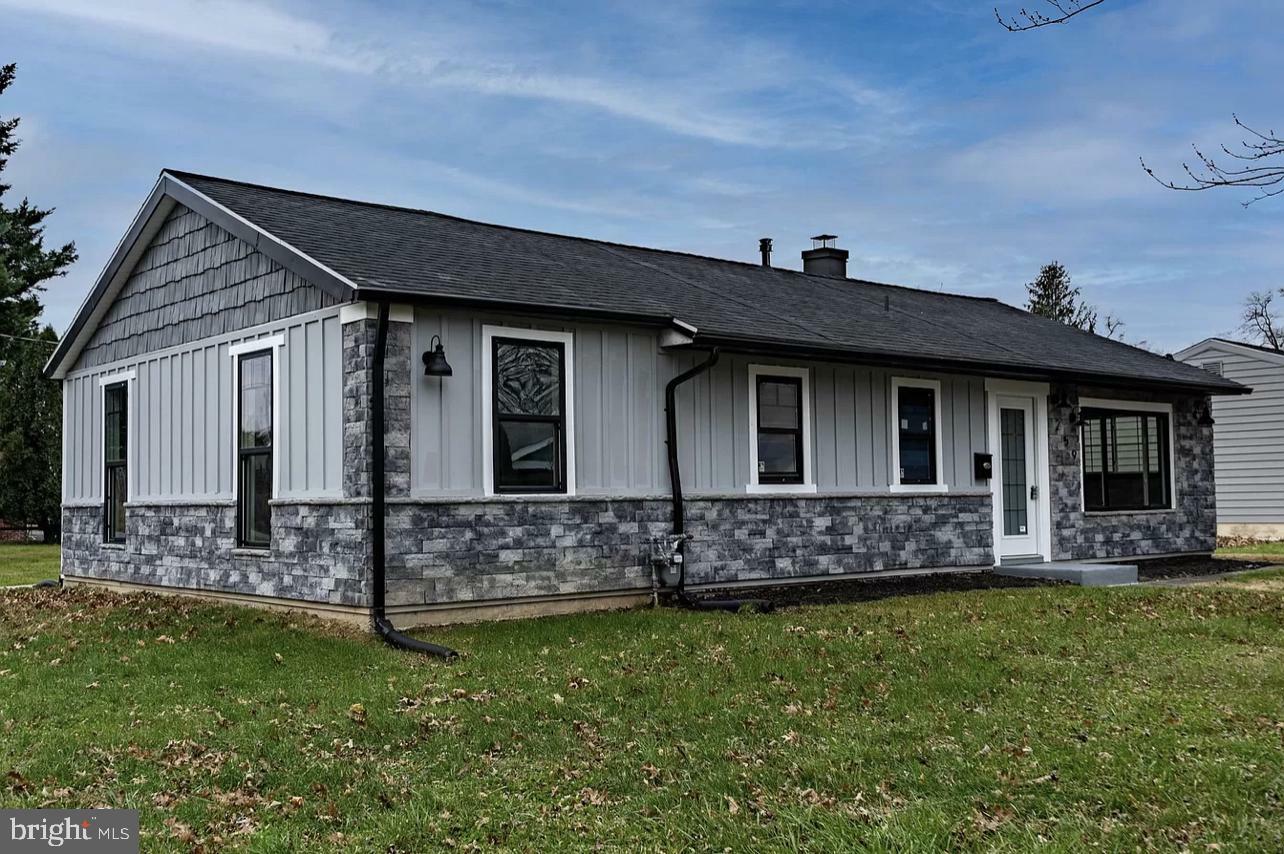 Property Photo:  259 Pinecrest Drive  PA 17110 
