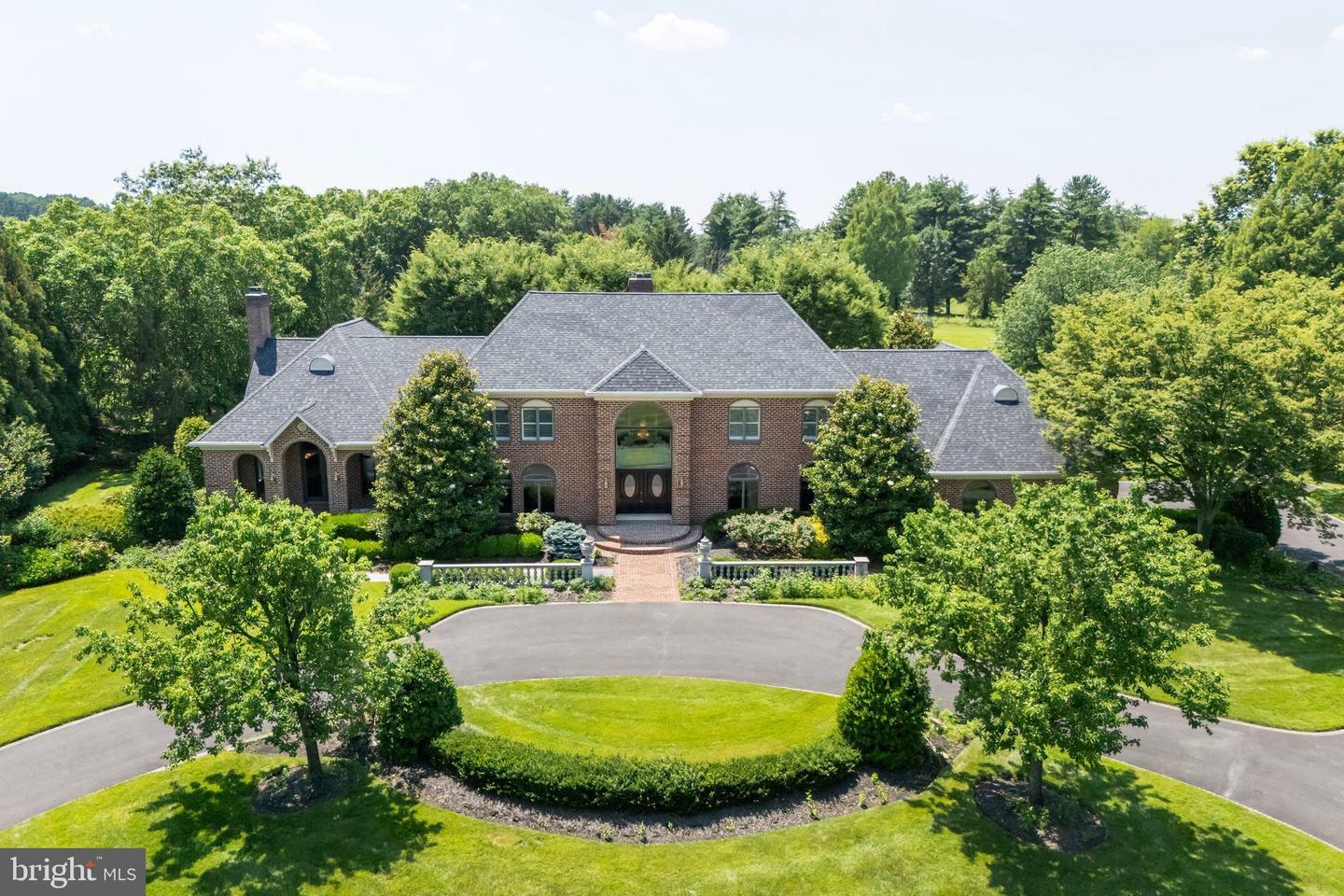 Property Photo: 712 Kimberly Drive NJ 08057