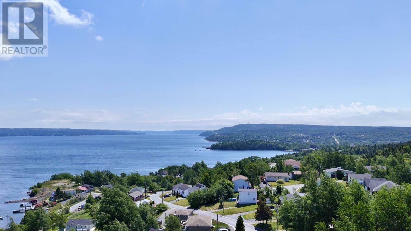 Photo de la propriété: 11-13 Strongs Road NL A5A 1X8
