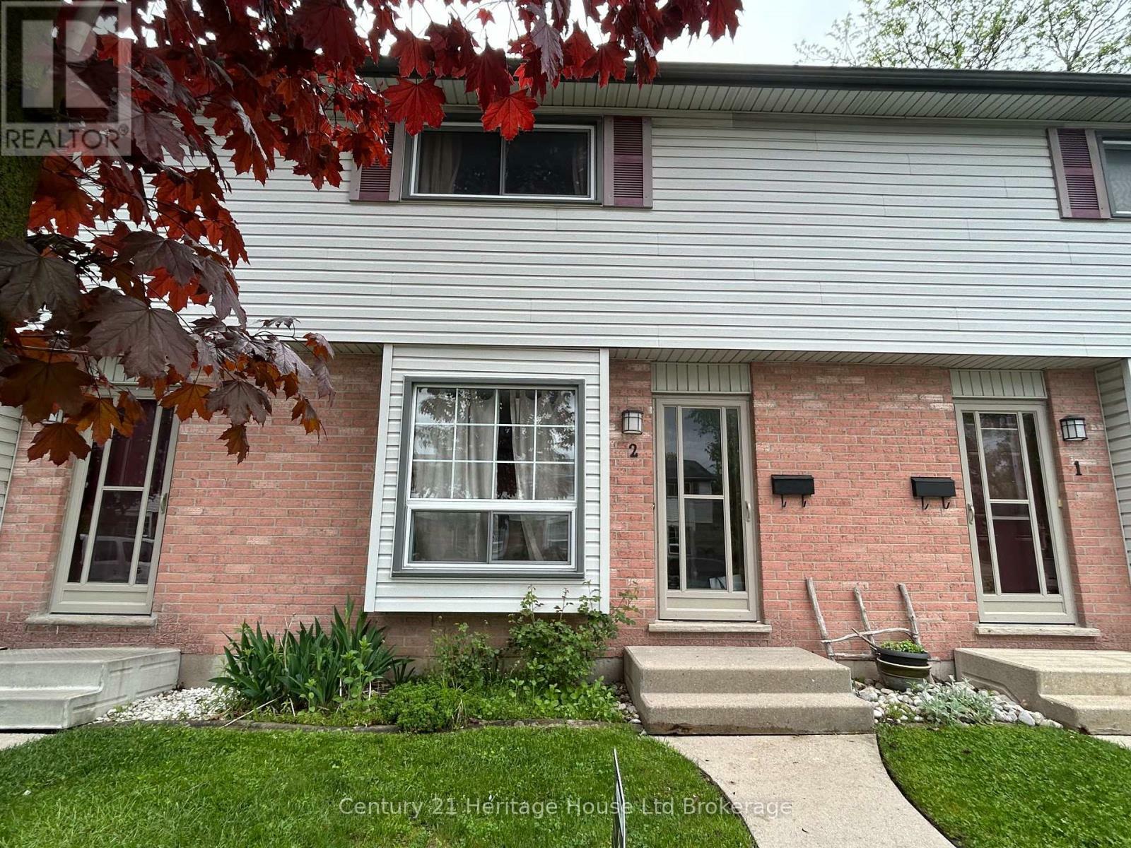 Property Photo:  1215 Cheapside Street 2  ON N5Y 5J9 
