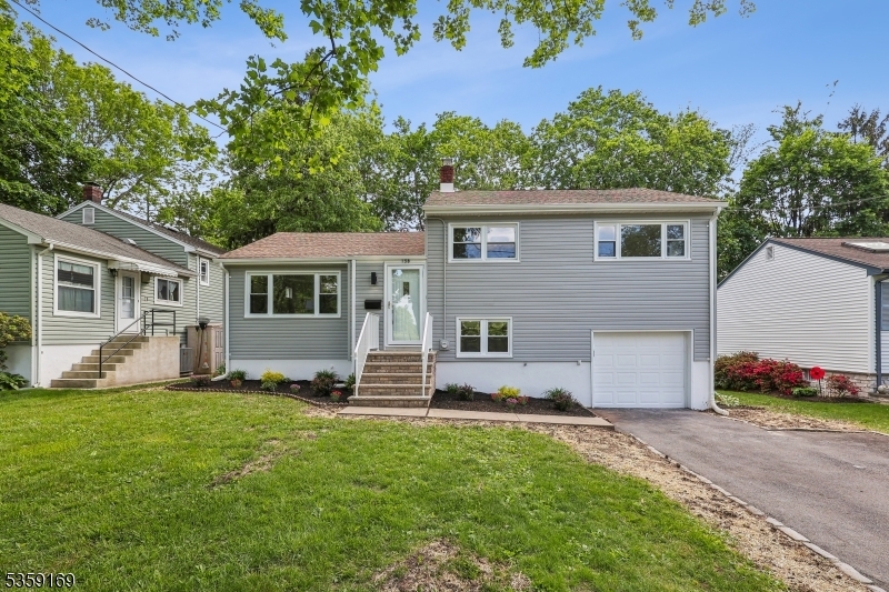 Property Photo: 158 Old Indian Rd NJ 07052