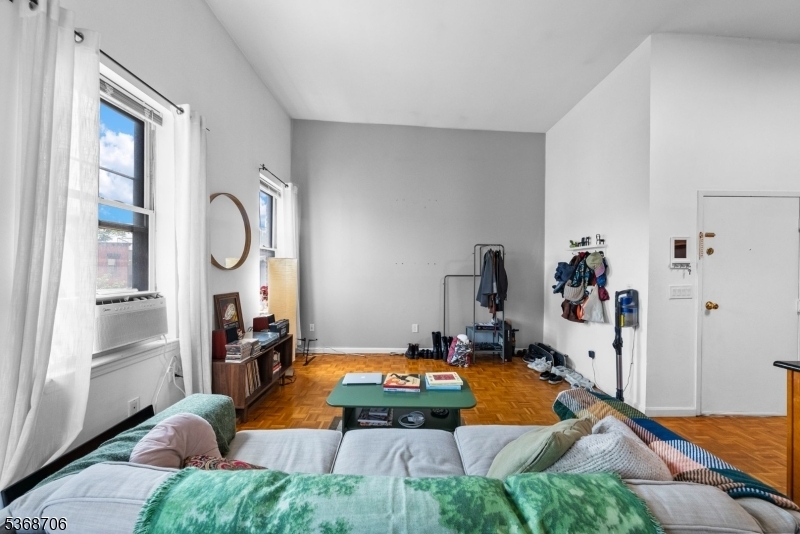 Property Photo: 550 2nd St 4 NJ 07030