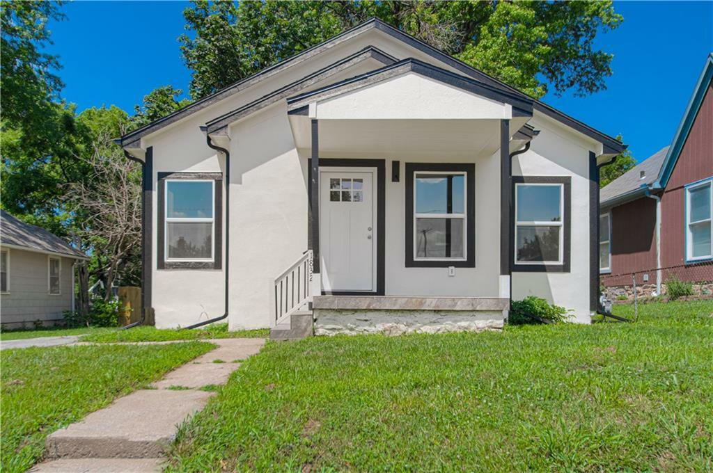 Property Photo:  1832 N 31 Street  KS 66104 
