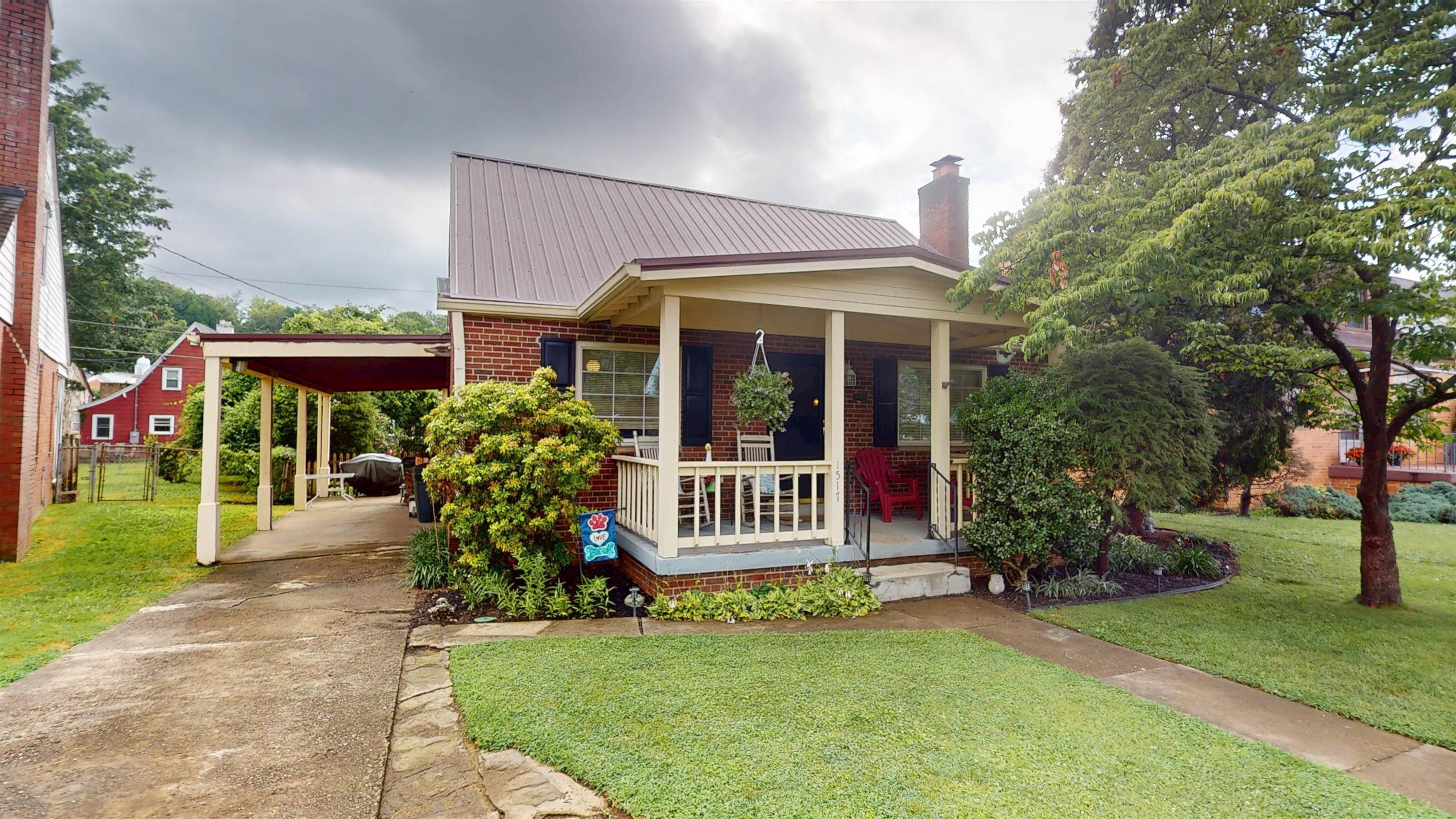 Property Photo: 1517 Powell Court WV 25701