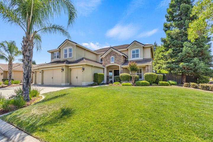 Property Photo: 1456 Oak Hill Way CA 95661