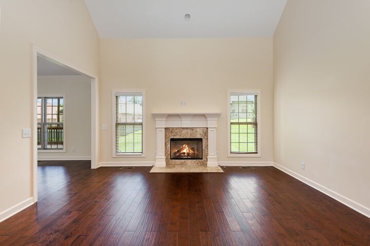 Property Photo:  427 Fieldstone Dr  TN 37188