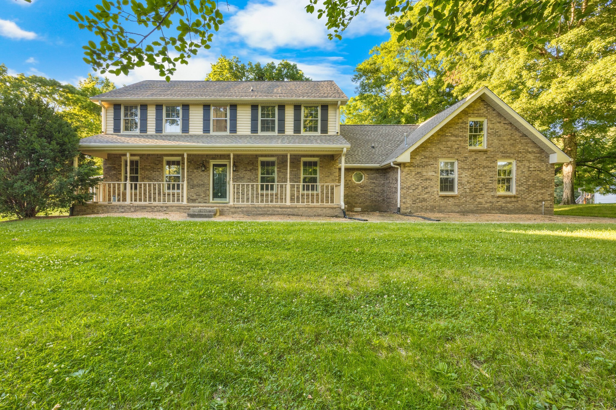 Property Photo:  407 Idaho Springs Rd  TN 37043 