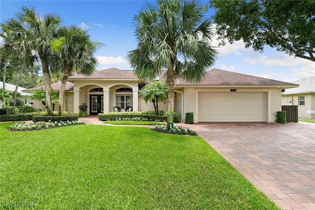 Property Photo: 2322 River Reach Drive FL 34104