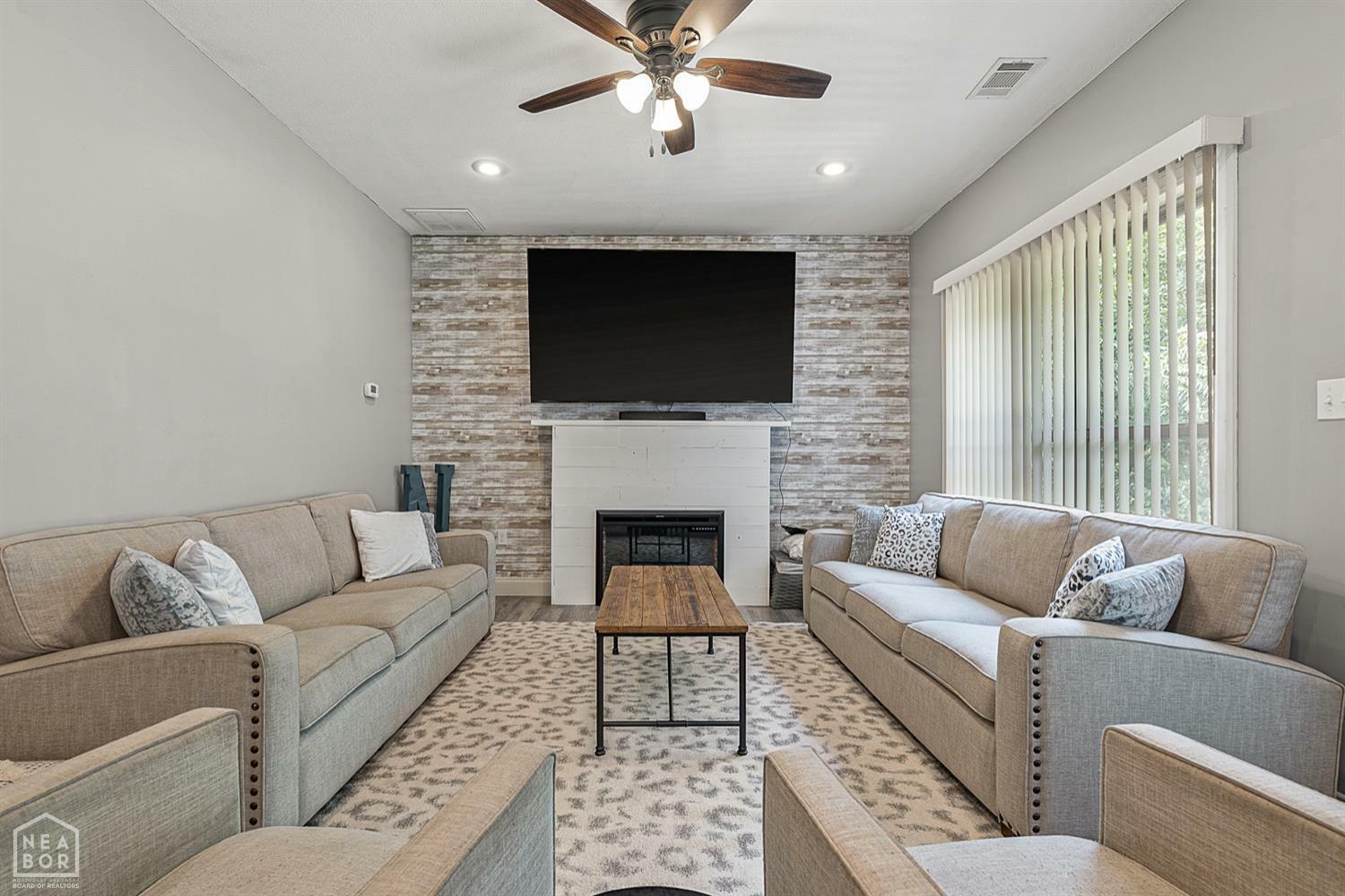 Property Photo:  704 S Main Street  AR 72432 