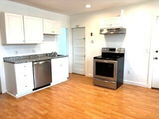 Property Photo: 41 Moody St 1 MA 02019