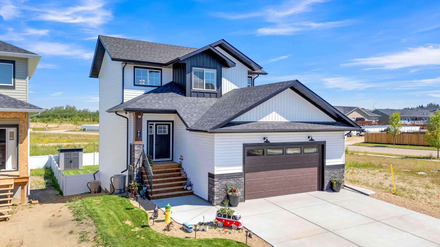 Property Photo: 6 Aura Drive AB T4M 0N3