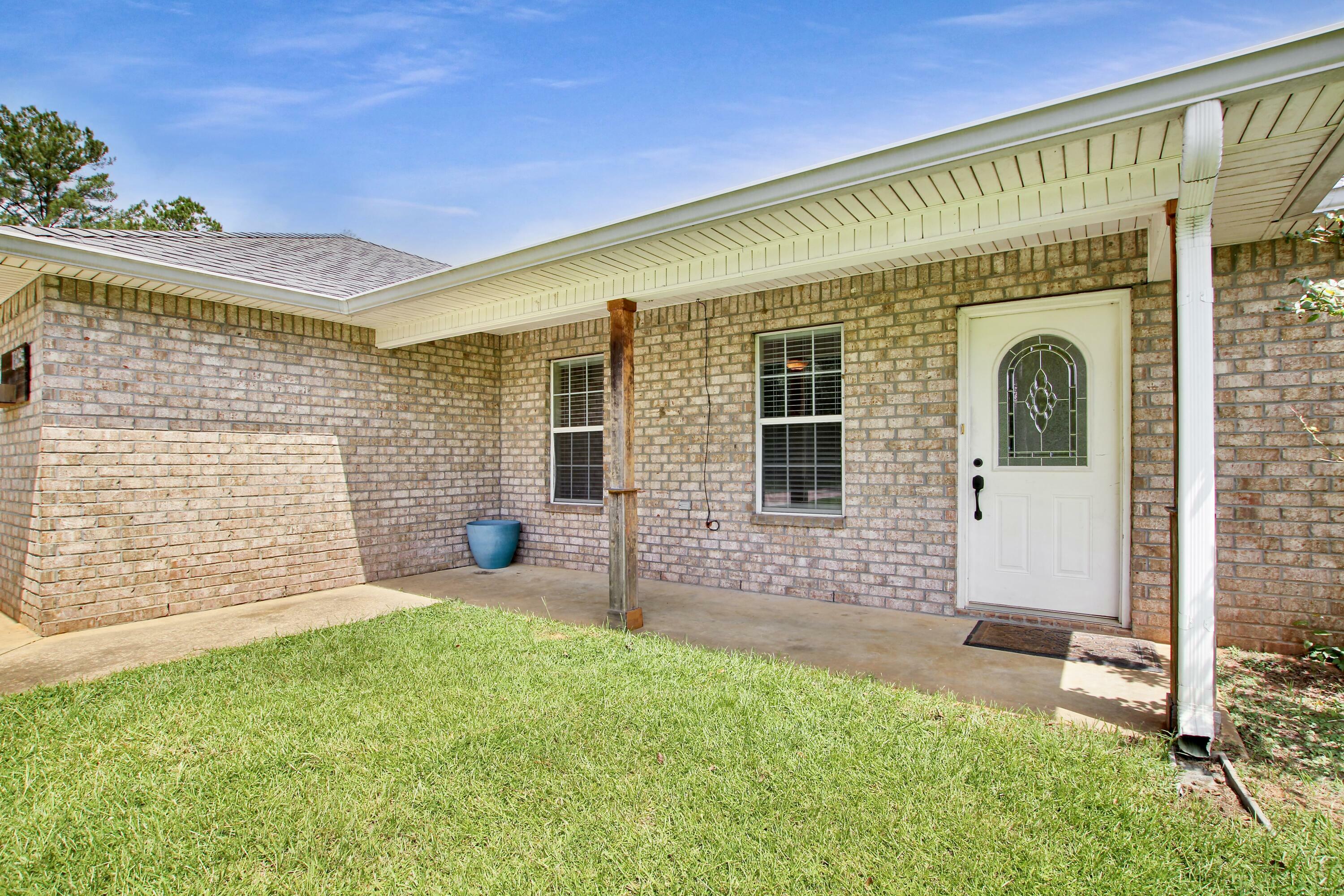 Property Photo: 1303 Jeane Chapel Rd LA 71446