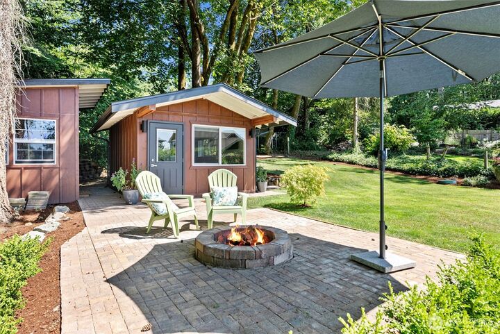 Property Photo: 819 Berg Court NW WA 98335