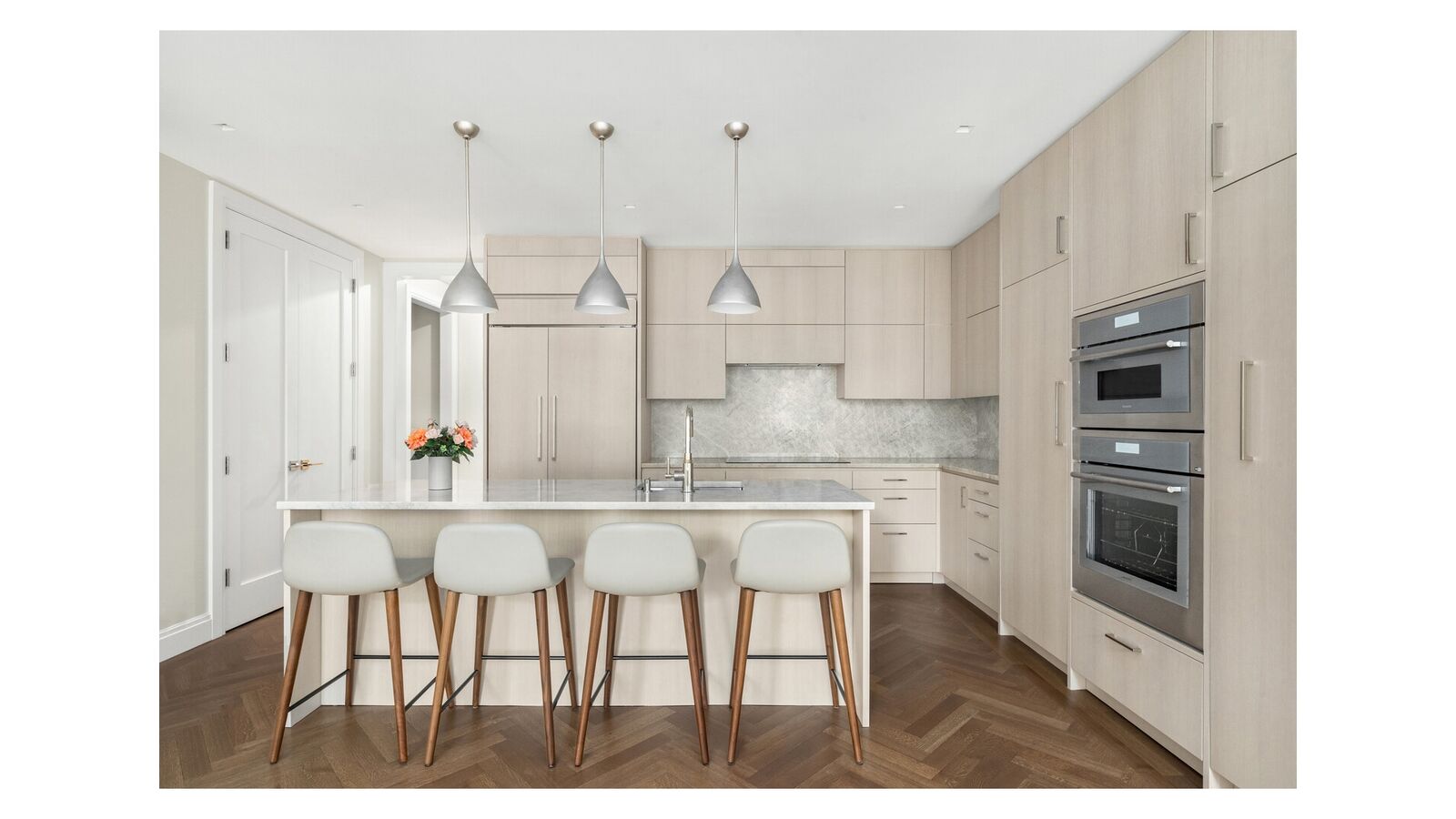 Property Photo:  225 W 86th Street 407  NY 10024 