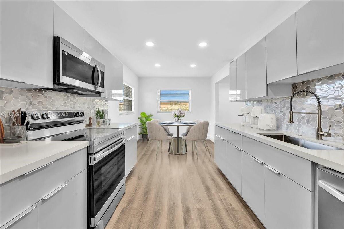 Property Photo: 1200 SW 130th Ave 412G FL 33027