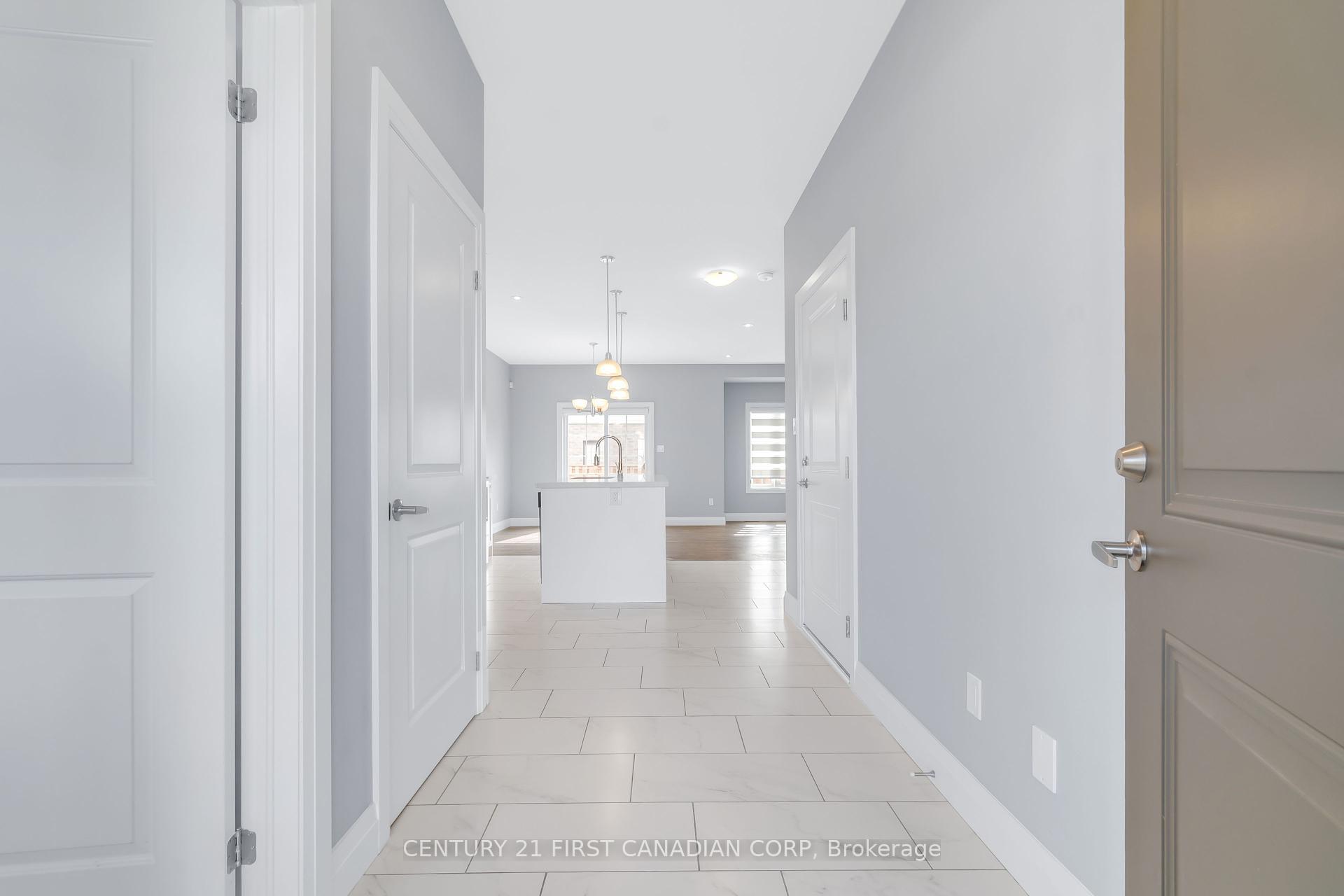 Property Photo: 2910 Tokala Trail 64 ON N6G 5B4