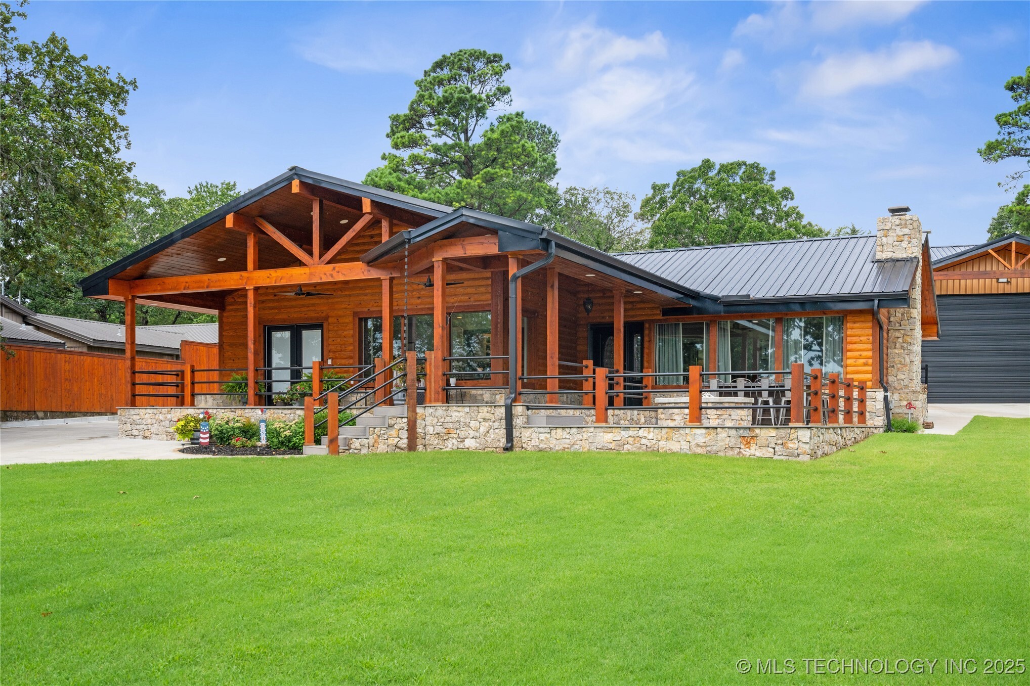 Property Photo:  96164 S Strayhorn Heights Road  OK 74435 