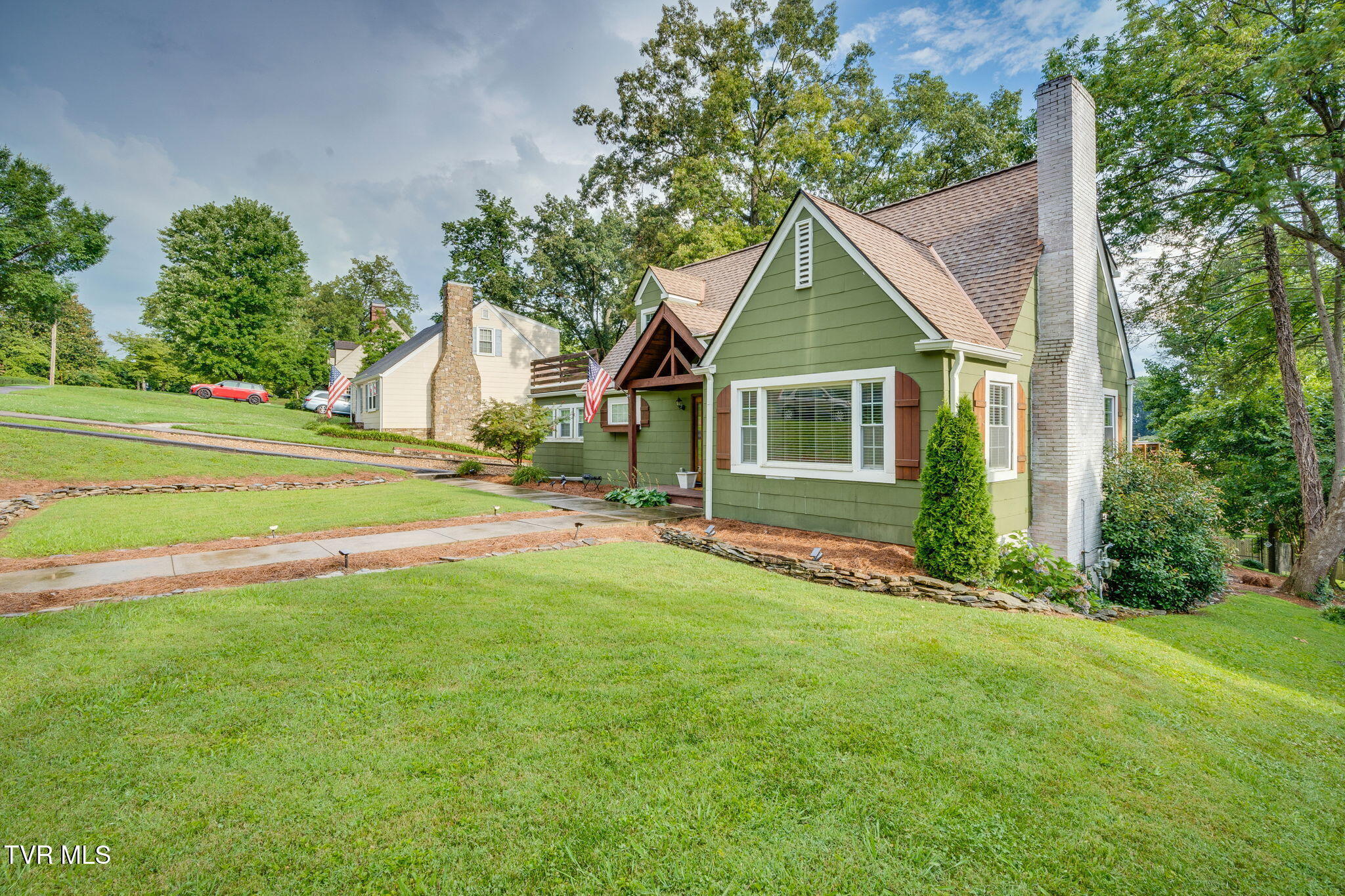 Property Photo: 1121 Watauga Street TN 37660
