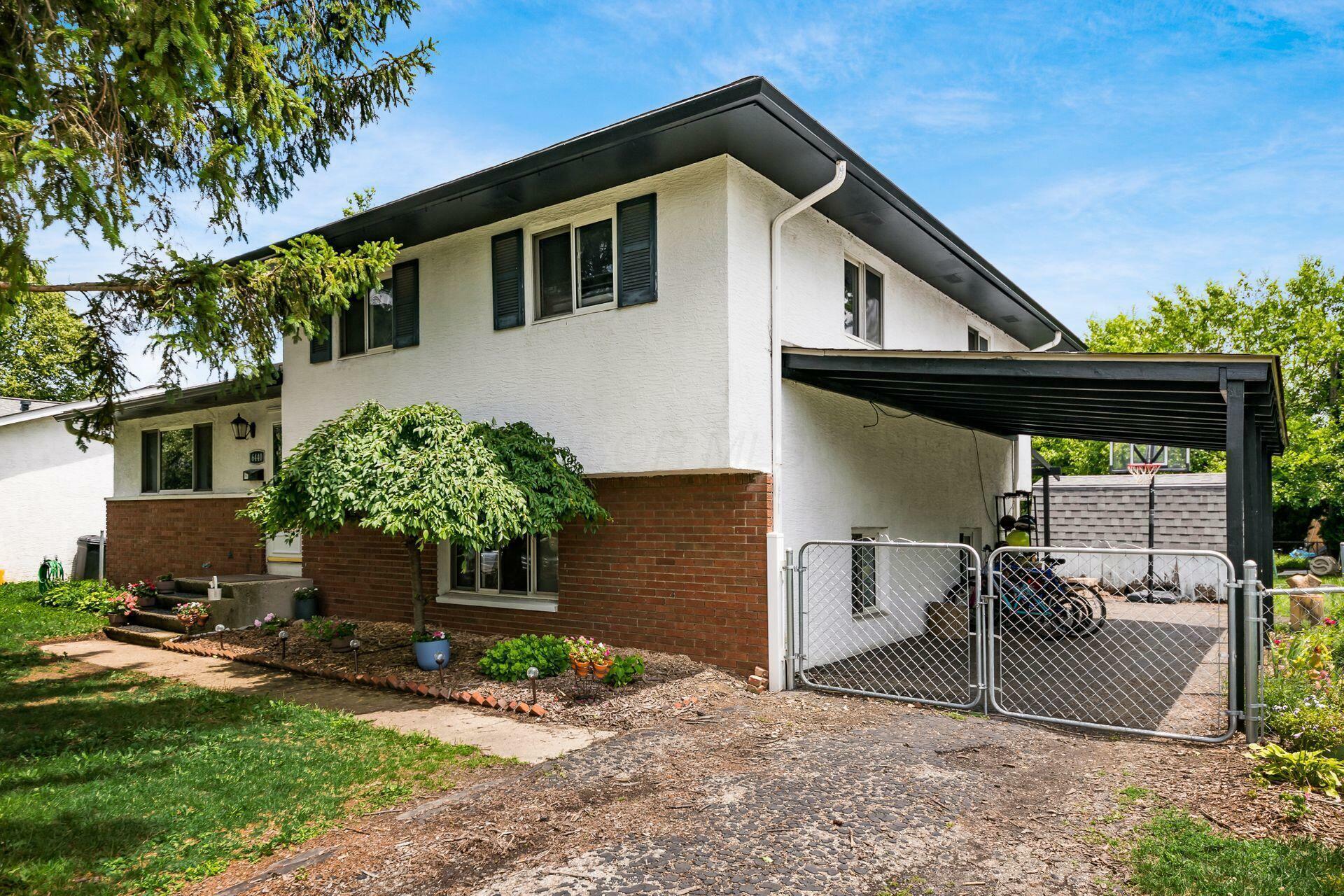 Property Photo:  6440 Kildale W Square  OH 43229 