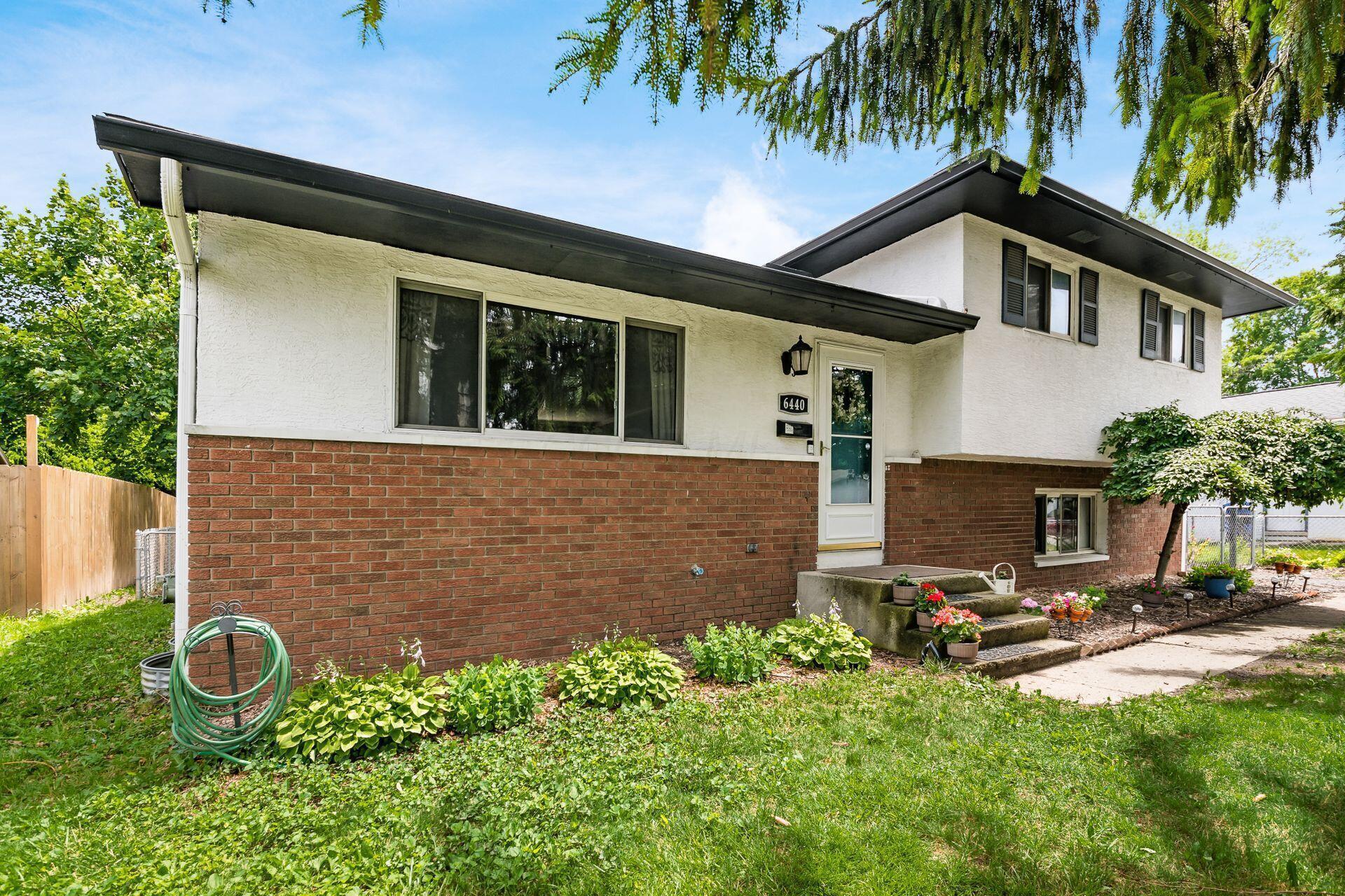 Property Photo:  6440 Kildale W Square  OH 43229 