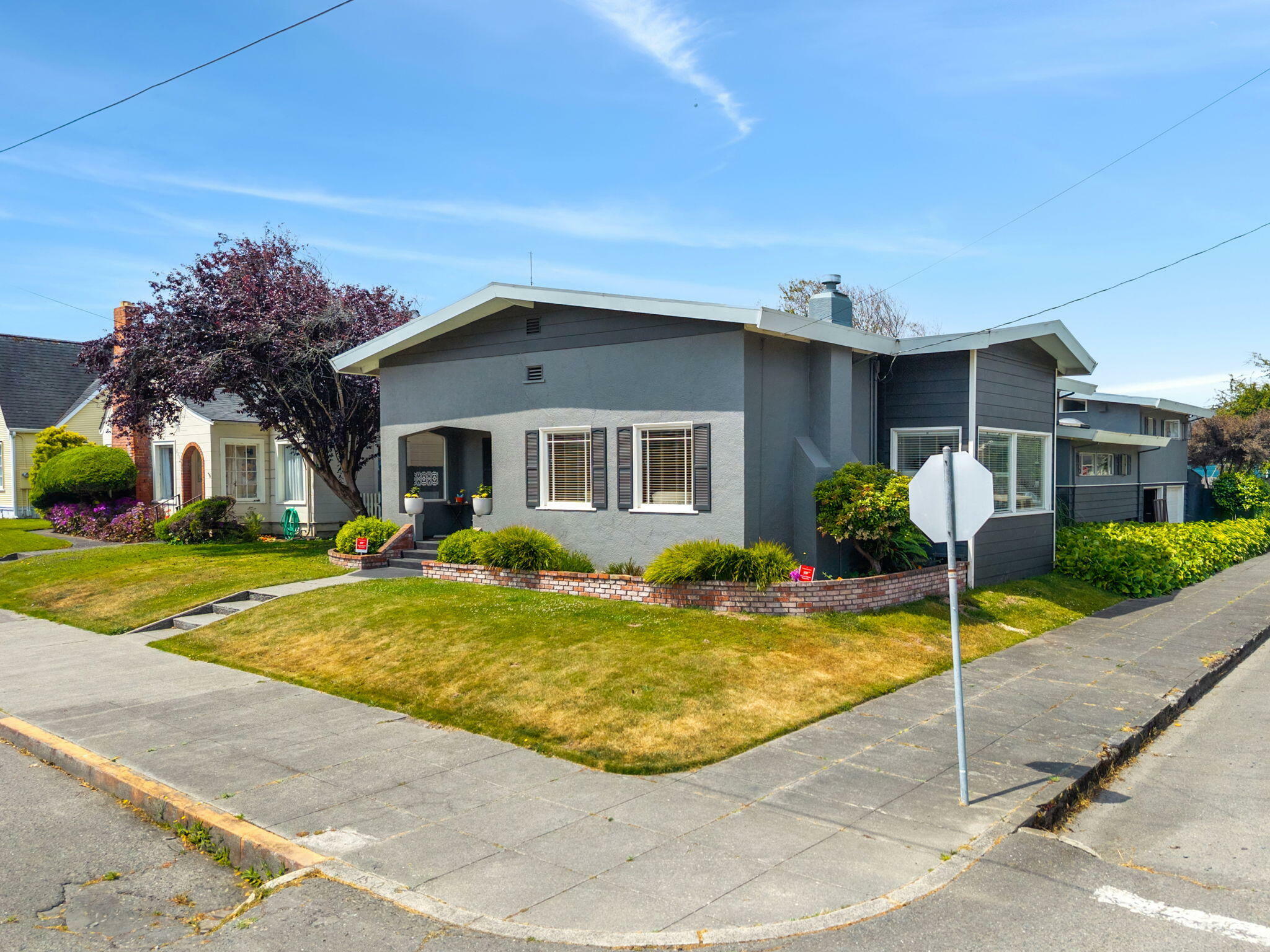 Property Photo:  2104 G Street  CA 95501 