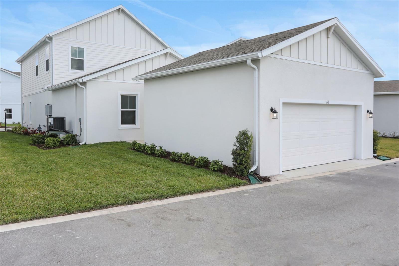 Property Photo: 204 Eagleston Lane FL 34240