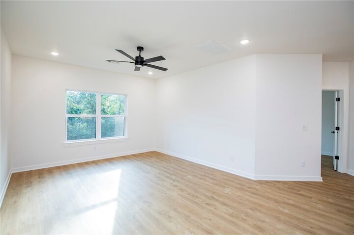 Property Photo:  8 Epping Drive  AR 72714 