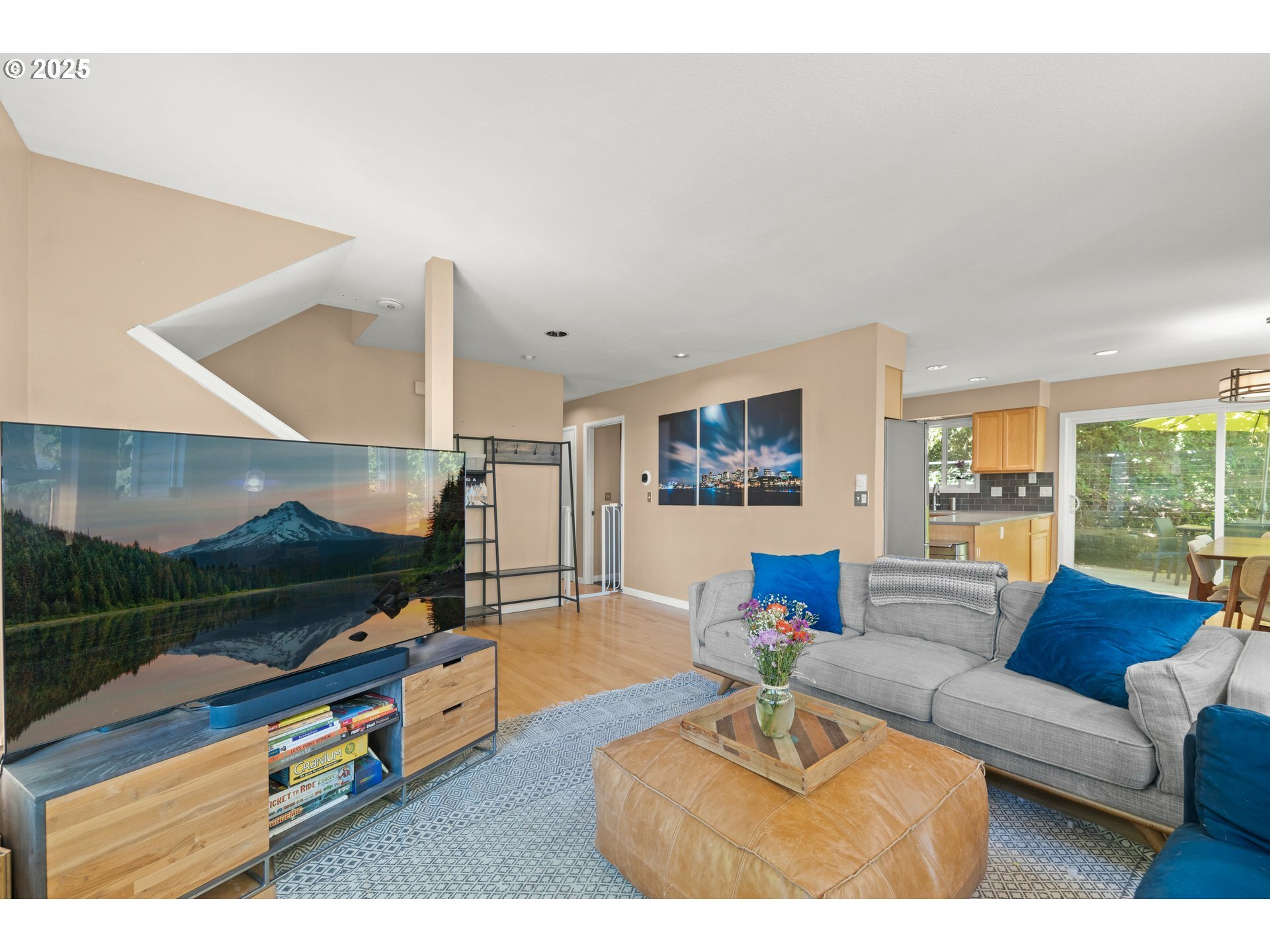 Property Photo:  2802 NW Ariel Ter  OR 97210 