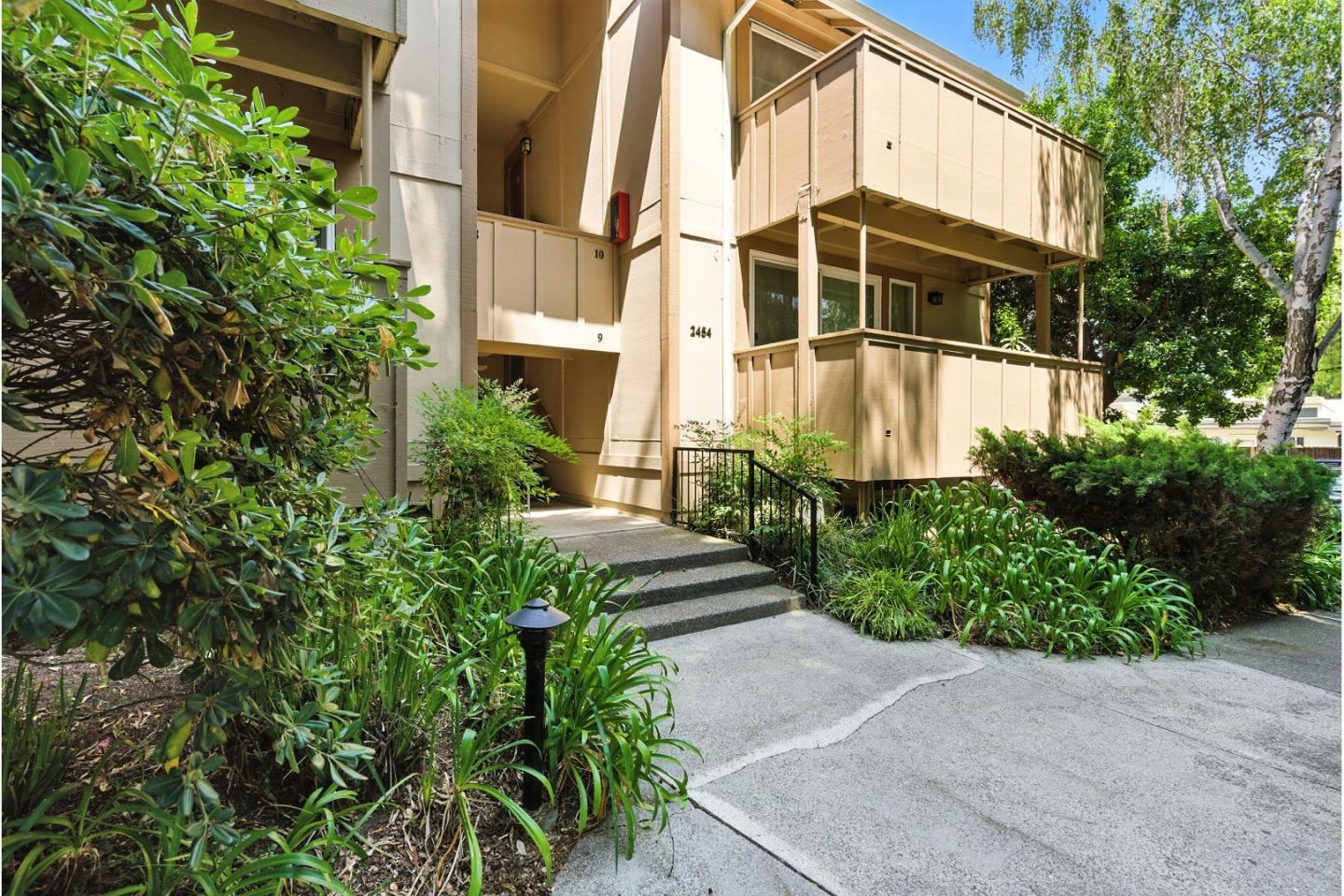 2454 West Bayshore Road 7  Palo Alto CA 94303 photo