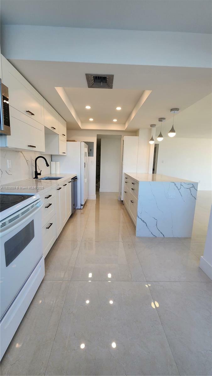 Property Photo: 18051 Biscayne Blvd 1705 FL 33160