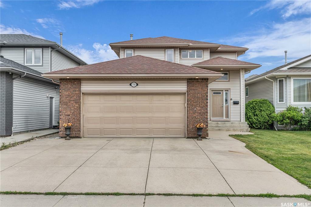 715 Buckwold Cove  Saskatoon SK S7N 4V8 photo