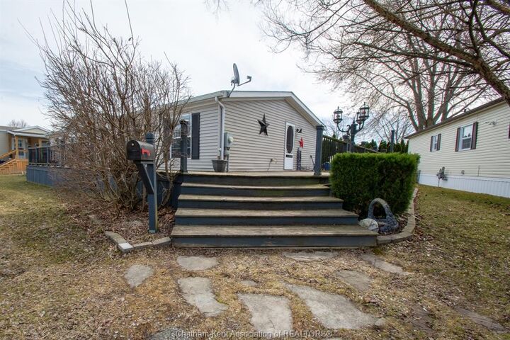 Property Photo: 58 Dunkirk Drive ON N7L 5H3