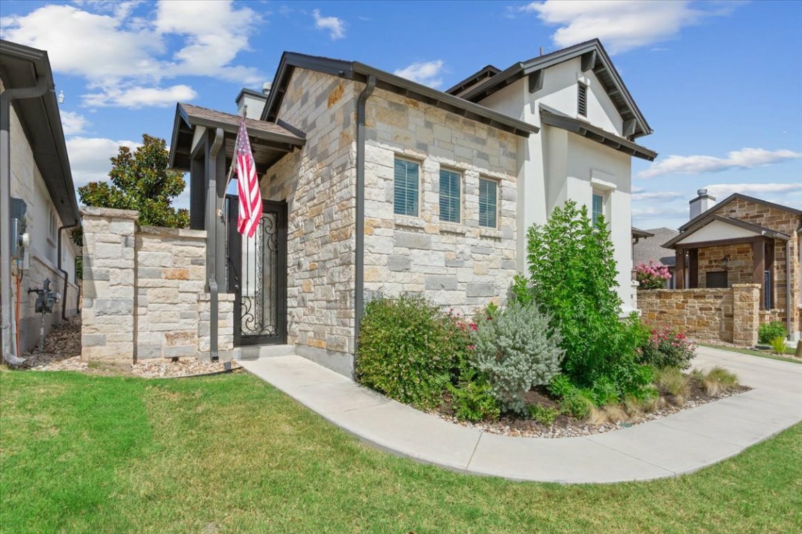 Property Photo: 401 Skyflower Drive V TX 78628