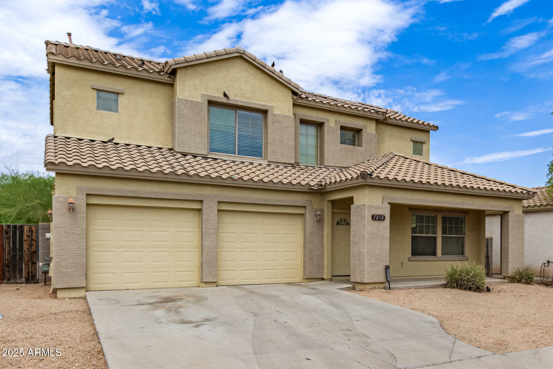 Property Photo: 7212 S 15th Drive AZ 85041