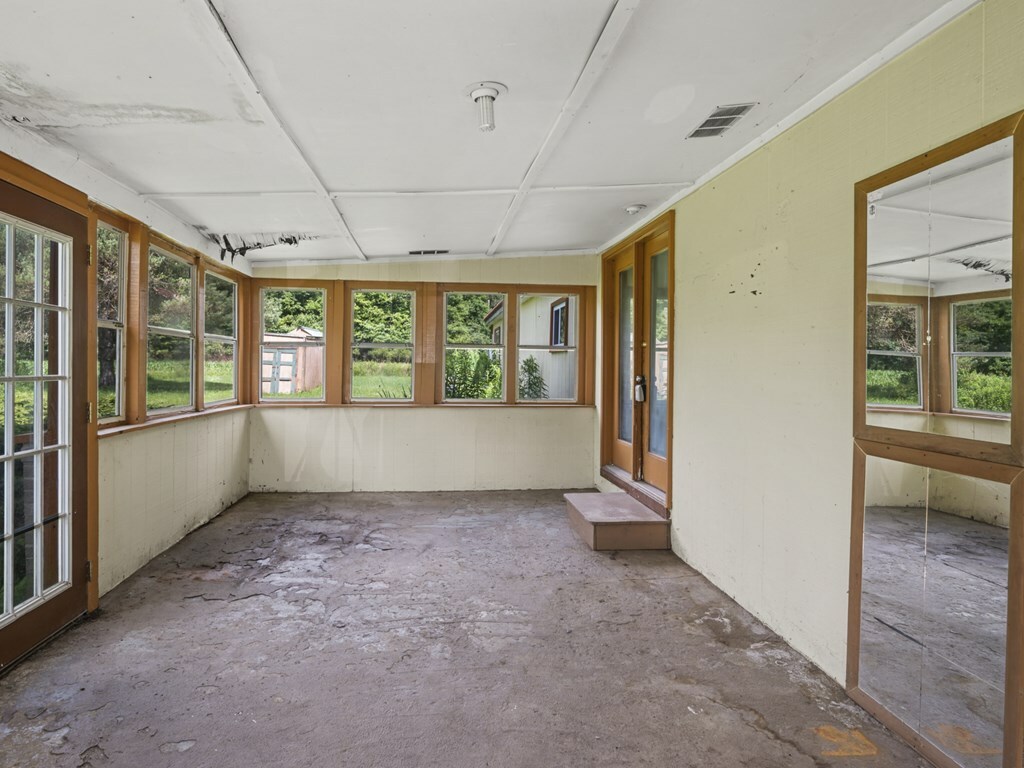 Property Photo: 256 Cherrytree Plum Line Road PA 16354