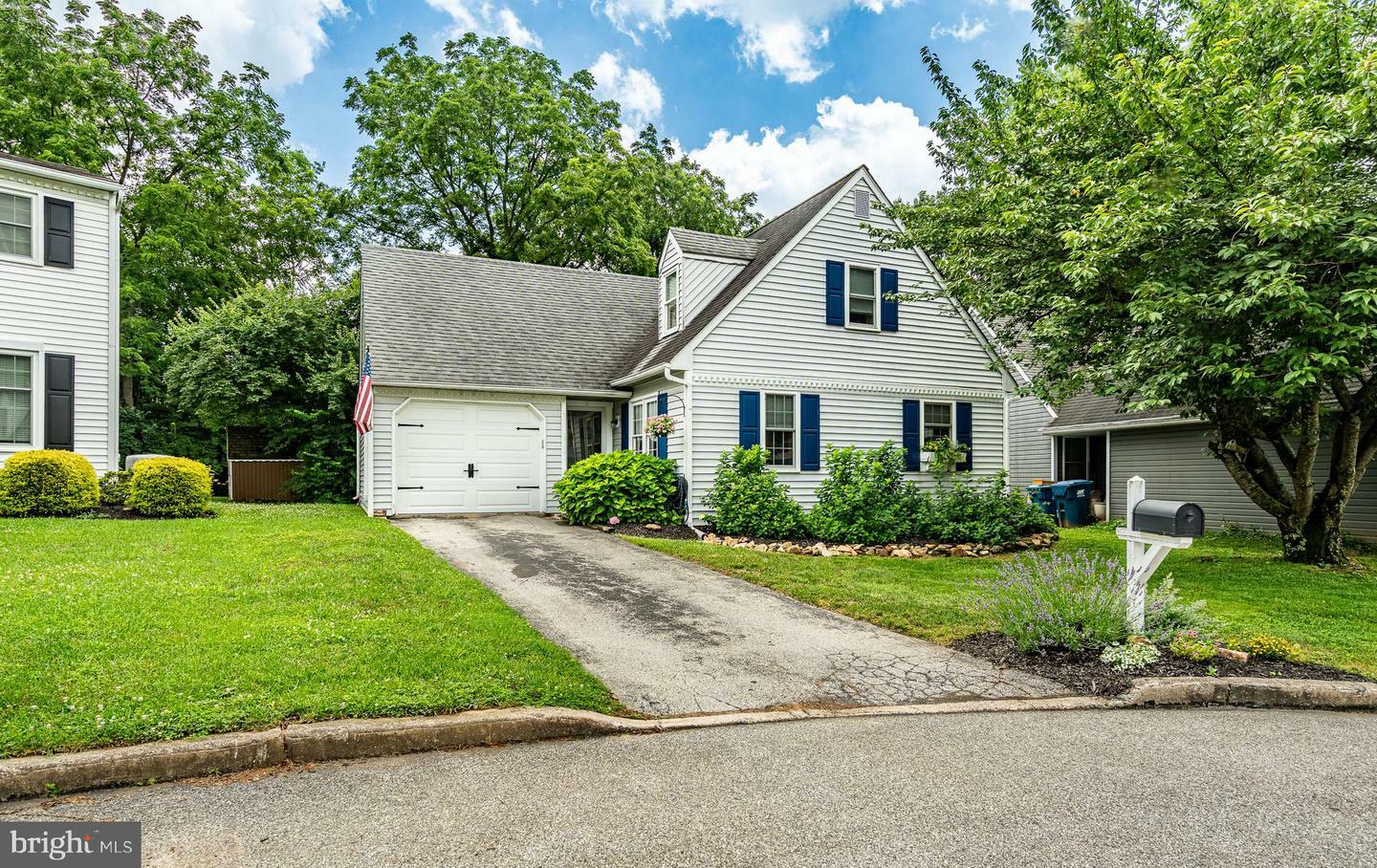 Property Photo: 210 Wren Court PA 19335