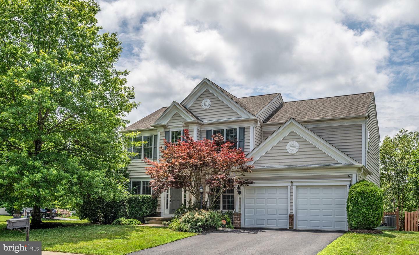 Property Photo: 9149 Laurel Highlands Place VA 20112
